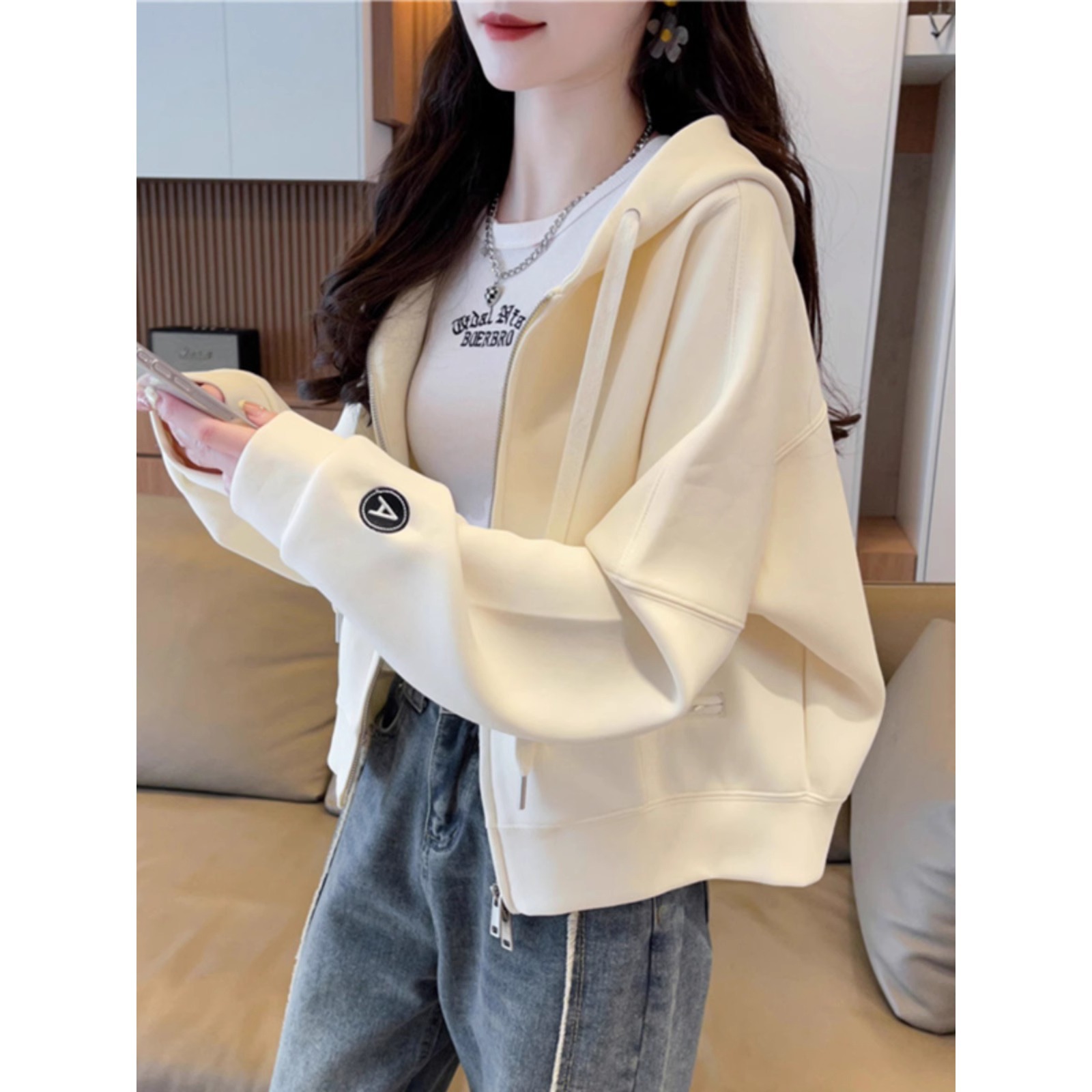 Autumn and Winter Sweatshirt Women's Hooded 2025 New Korean Style Loose Slimming Look Small Short Simple Cardigan Jacket A3145