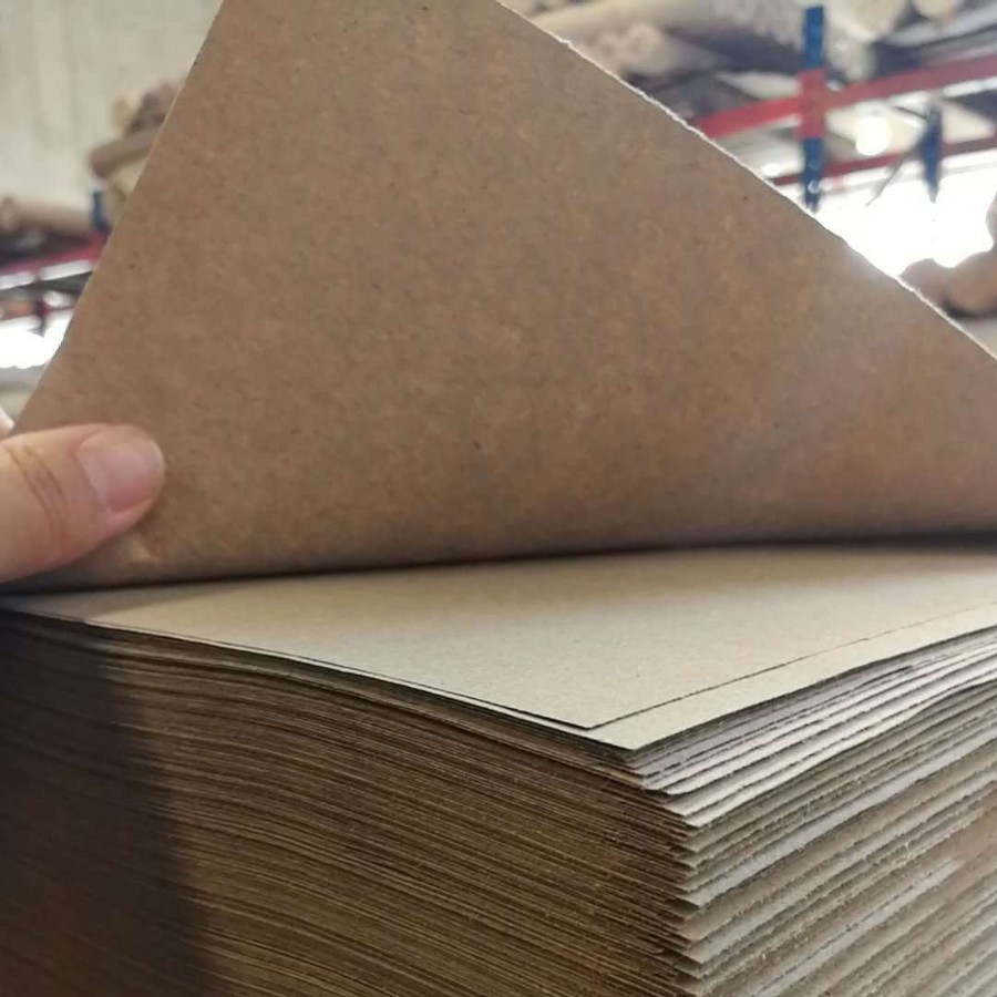 Disposable Kraft Paper for Chicken, Rabbit and Bird Cage Feces Collection, Cuttable Size, Affordable Price,