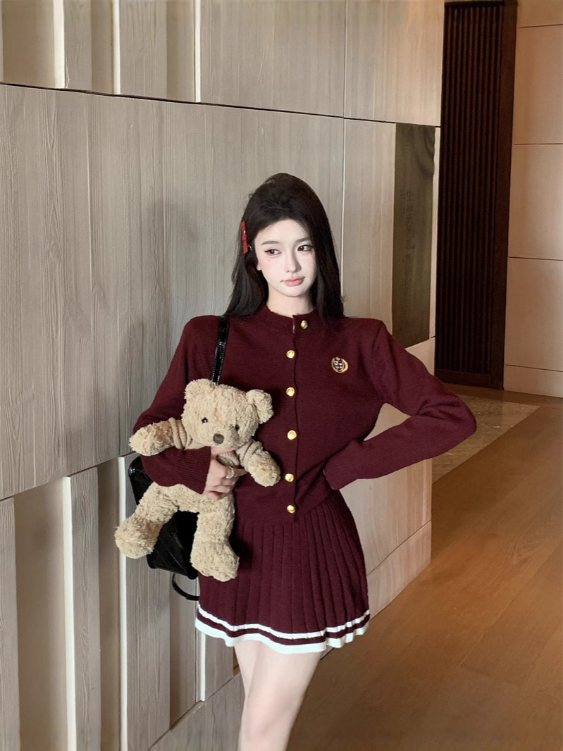 Cross-border Academy Style Early Autumn New Gentle Slimming suit Women's Long-sleeved Knitted Cardigan Pleated Skirt Two-piece Set