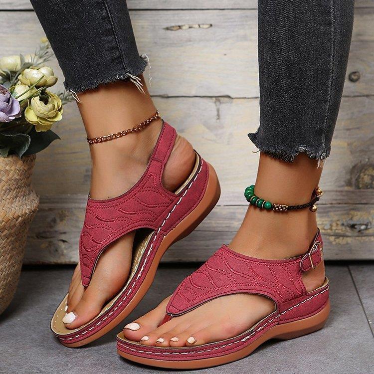 2023 new flat heel sandals European and American cross-border plus size women's shoes solid color embroidered clip toe women's shoes sandals casual in stock