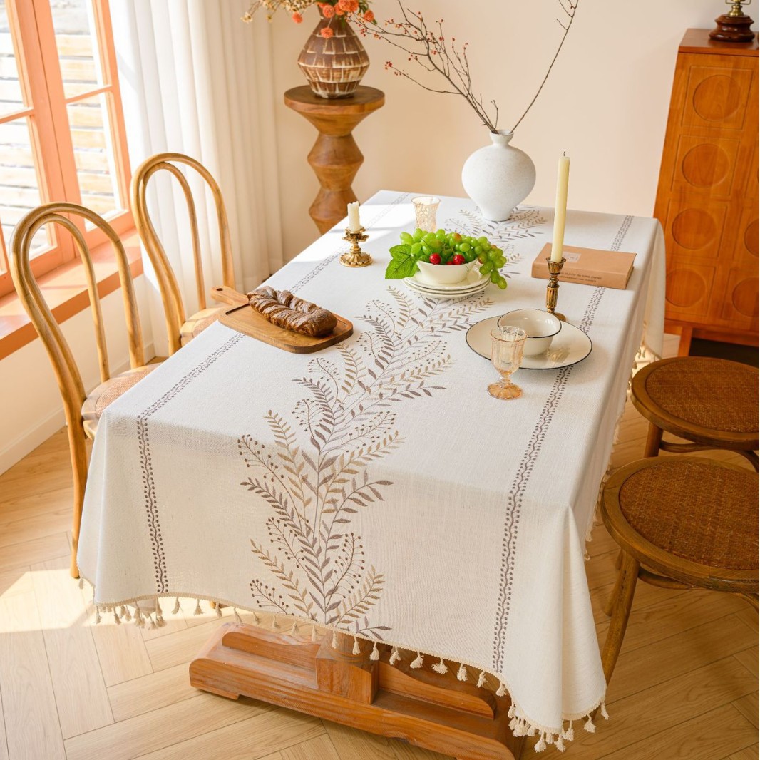 Picture of Rectangular Dining Table Fabric European-style Simple Embroidered Tablecloth Cotton and Linen Artistic Courtyard Outdoor Dining Table Mat Dust-proof and Dirty-resistant