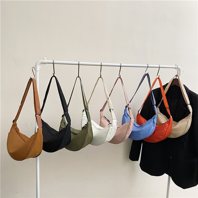 Picture of Messenger bag Fashion Women's shoulder bag cross-border new crossbody chest bag lightweight simple mobile phone change small bag
