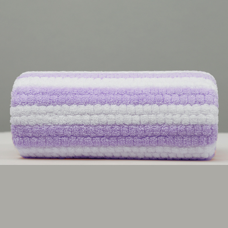 Picture of New Coral Velvet Cloud Plaid Towel, Water-Absorbent, Quick-Drying Candy Corduroy, Non-Shedding, Soft Edge-Wrapped Bath Towel