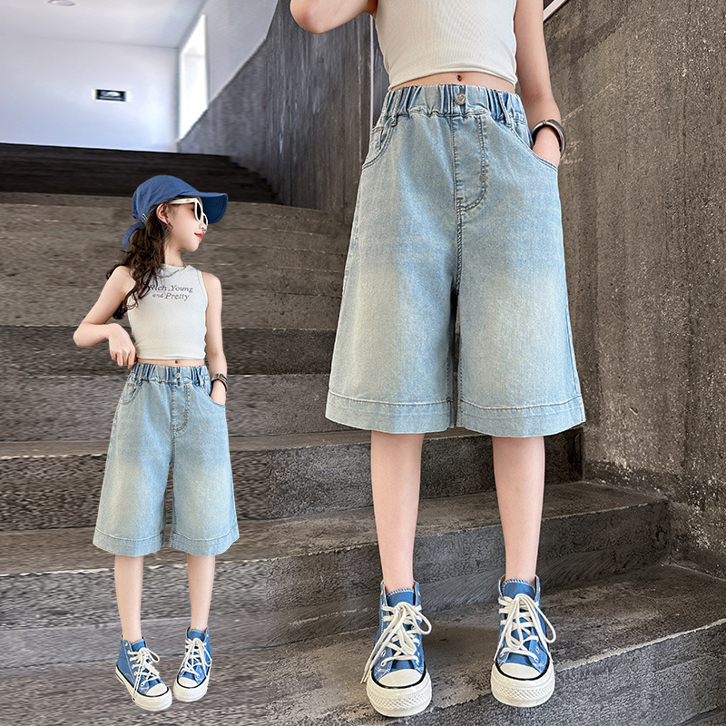 Picture of Girls' Denim Shorts Summer 2025 New Arrival Big Children's Pants Stylish Fashionable Children's Pants Loose Casual Pants