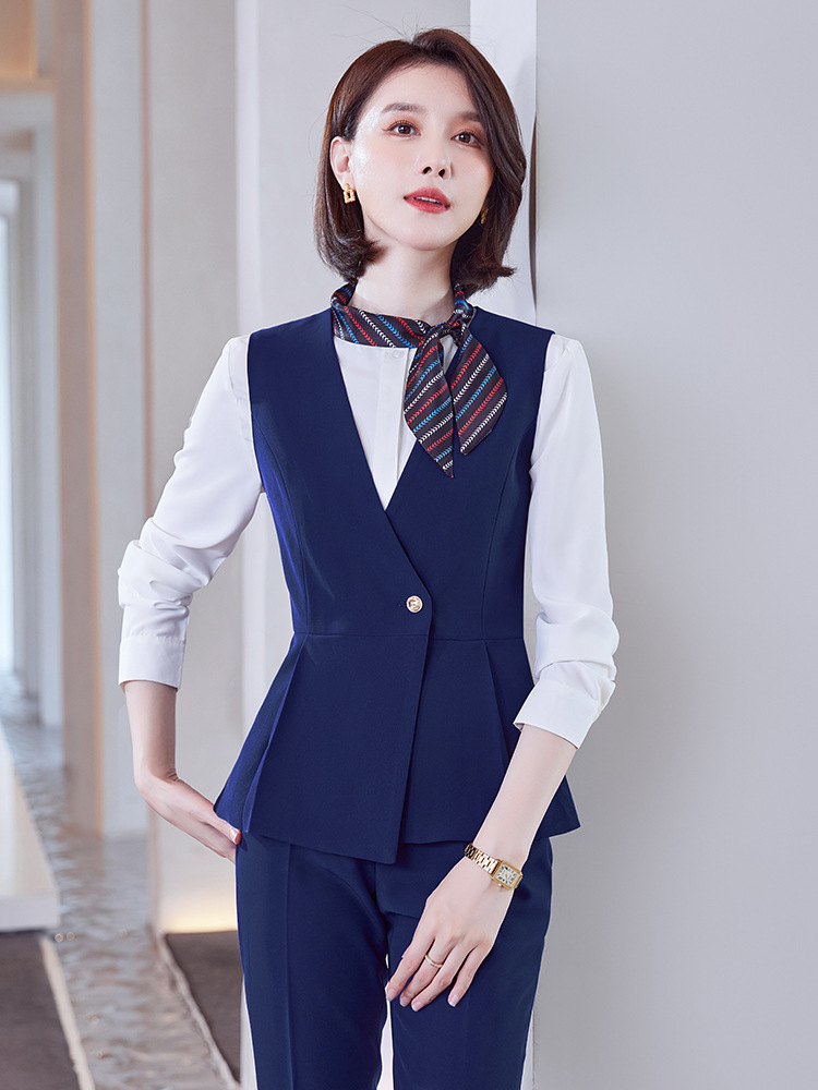 Picture of Beautician work clothes female front desk work clothes female slimming professional suit female fashion temperament autumn and winter stewardess work clothes