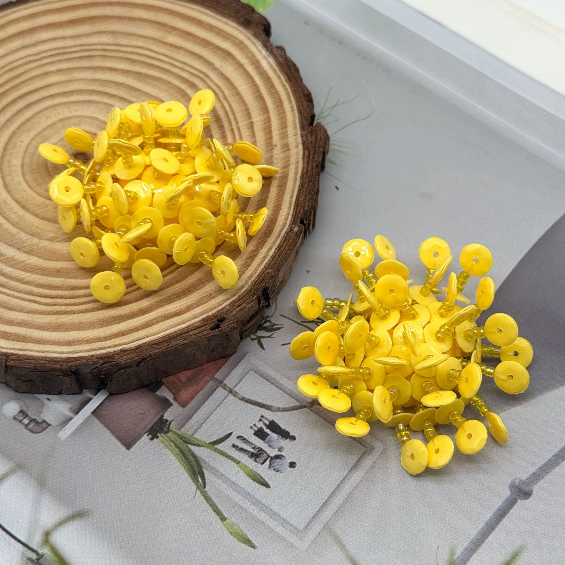 Picture of New girl new sequin rice bead loose flower earrings accessories DIY handmade fashion headgear earrings shoe flower pendants