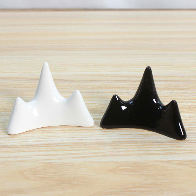 Picture of Supply Ceramic pen mountain Pen Holder crafts ceramic stationery pencil holder pen holder crafts 2720