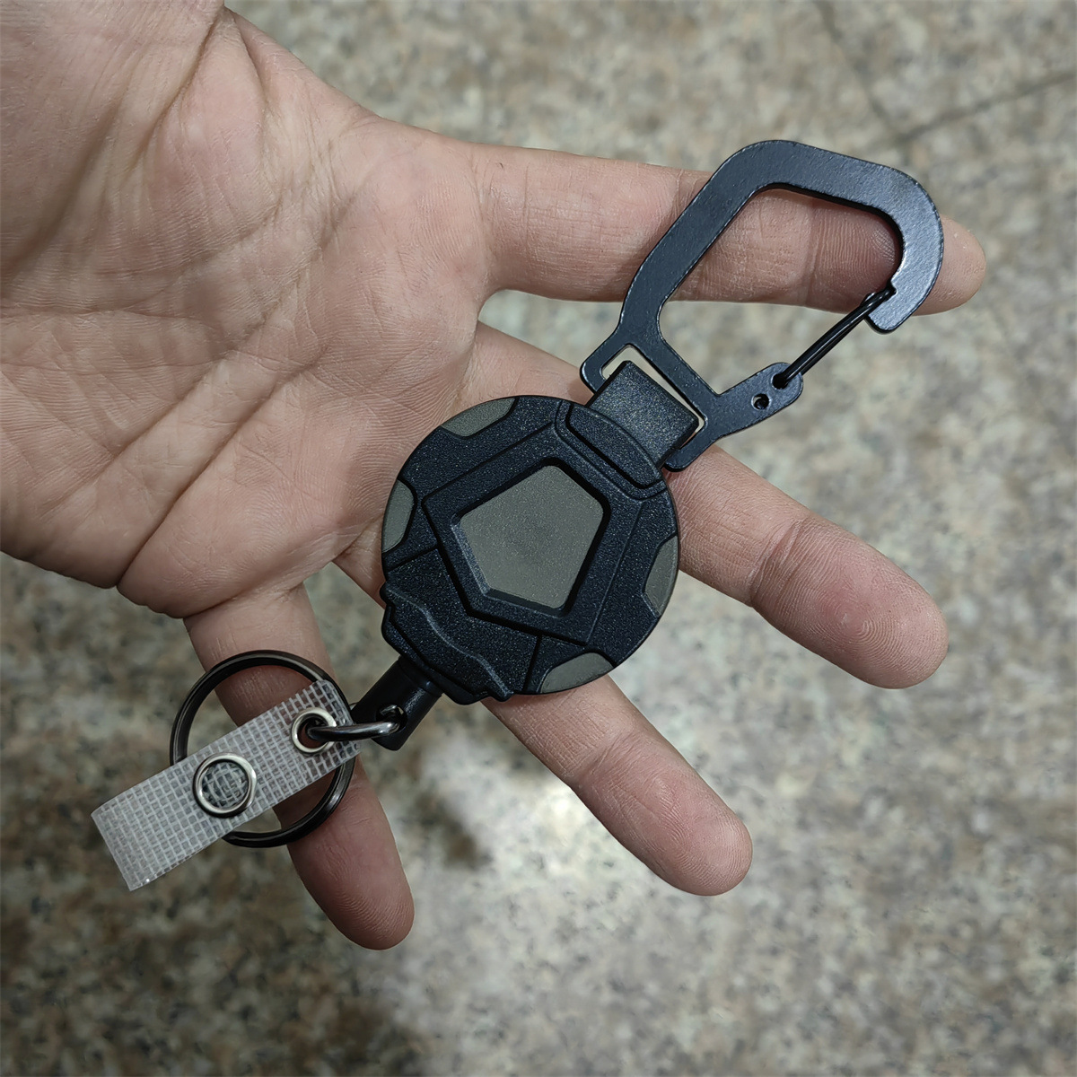 Picture of Amazon retractable easy pull buckle heavy duty coated steel wire rope outdoor fish fishing key chain anti-lost easy pull in stock