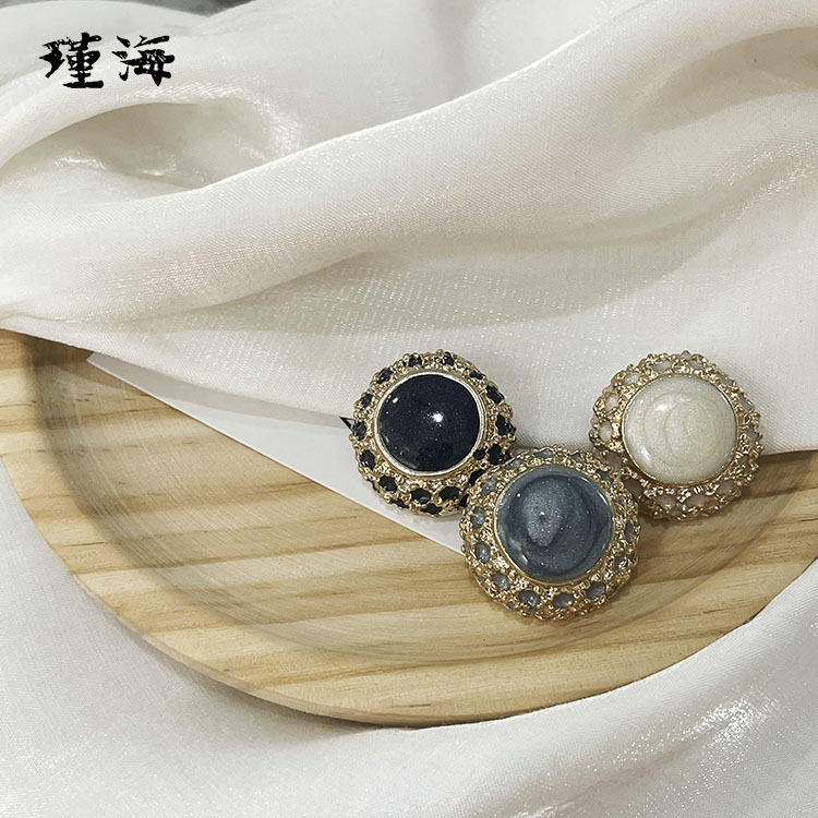 Fashion Metal Button High Quality Gold Special Craft Zinc Alloy Button Fashion Fur Coat Hand Seam Buckle