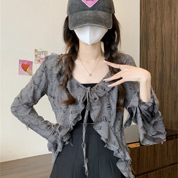 Early Spring 2025 New Gray Wasteland Style Trumpet Long-Sleeved Knitted Cardigan with Asymmetrical Short Top Jacket