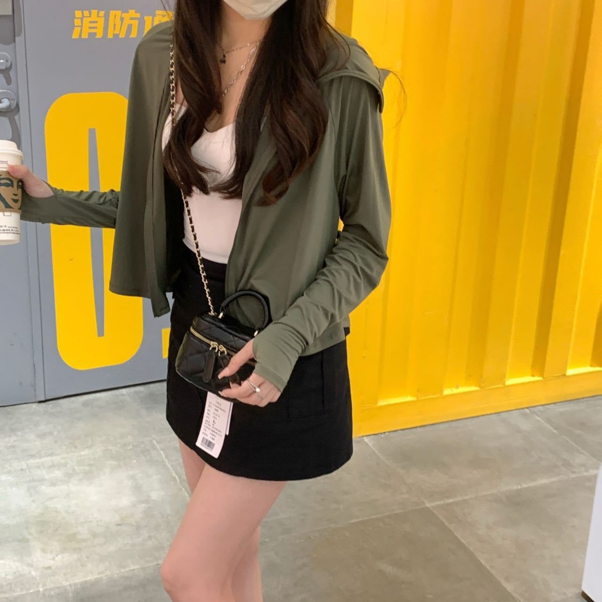 Picture of Summer Big Hat Black Rubber Hat Sun Protection Clothing Women's Skin Clothing Anti-ultraviolet Ice Silk Long Sleeve Shawl Sun Protection Clothing