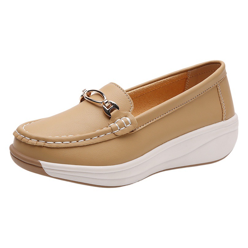 Genuine leather platform mom shoes 2024 new women's single shoes slip-on lightweight non-slip platform shoes casual peas shoes for women