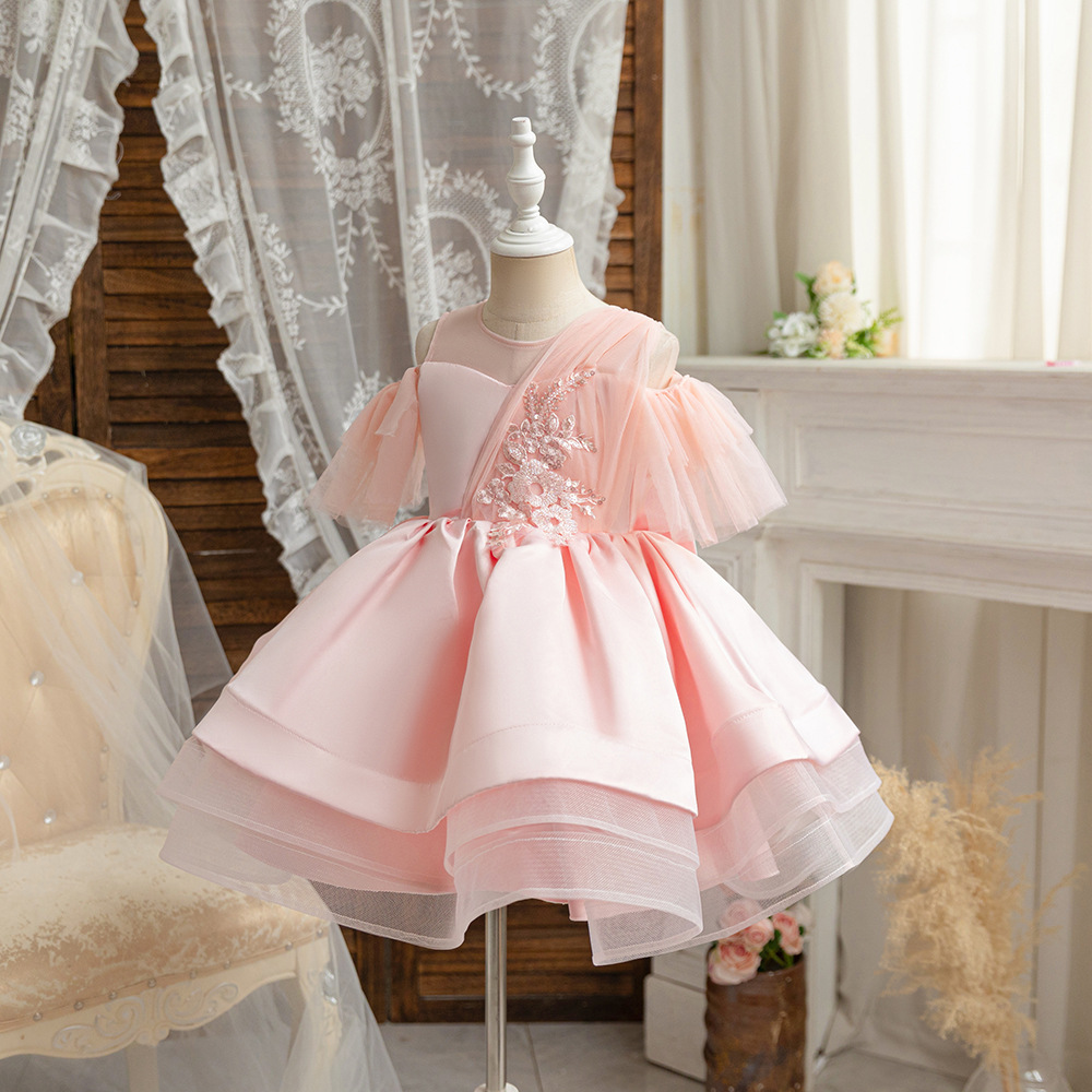 Picture of Girls' Princess Dress Birthday Autumn and Winter Show Performance Host Piano Performance Long-sleeved High-end Children's Evening Dress