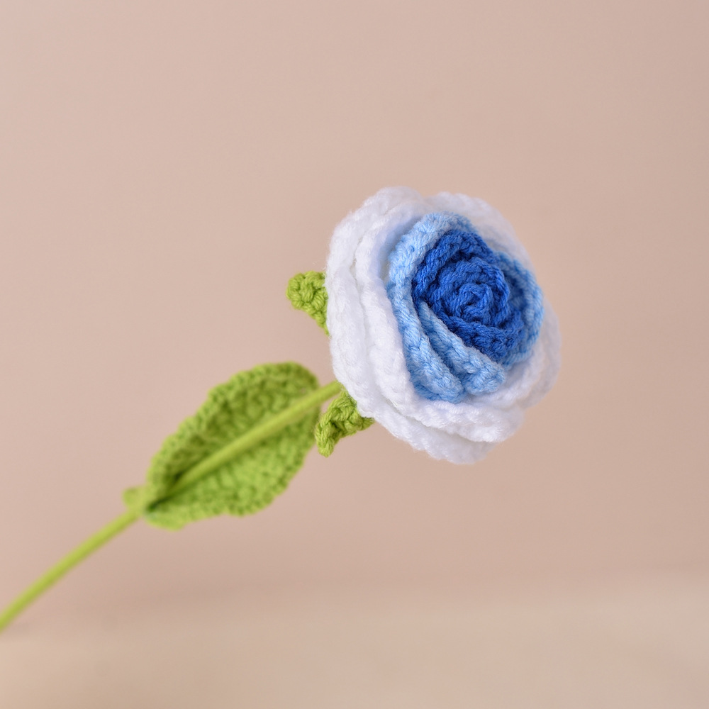 Picture of Finished Hand-Knitted Rose Artificial Flower Knitting Flower Handmade Flower DIY Wool Knitting Homemade Crochet Bouquet