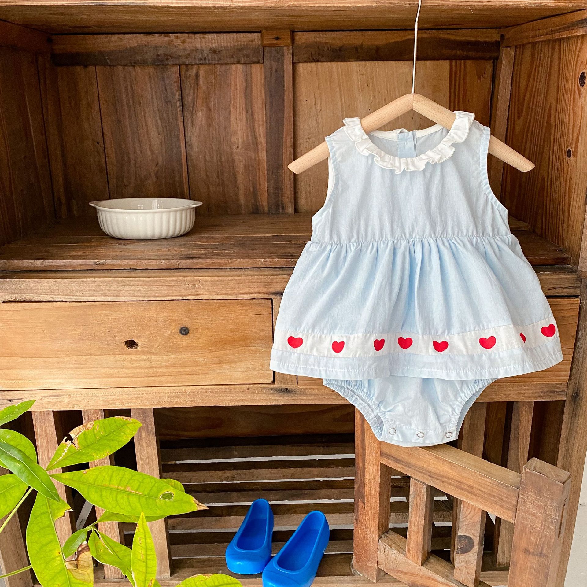 Picture of 2025 Summer Style Infants and Young Kidsren Cotton Splicing Heart Breathable One-Piece Clothes for Baby Girls One-Piece Romper