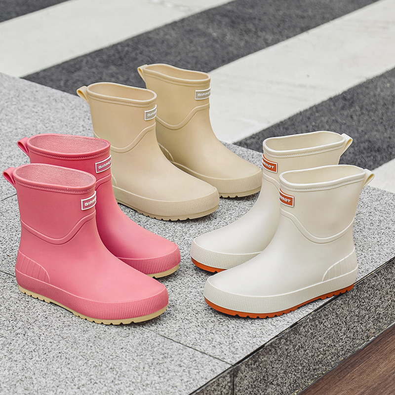 2024 Japan and South Korea Cross-border Mid-barrel Rain Boots Women's Fashion Water Shoes Outer Wear Non-slip Mid-barrel Rain Boots Adult Short Rain Boots