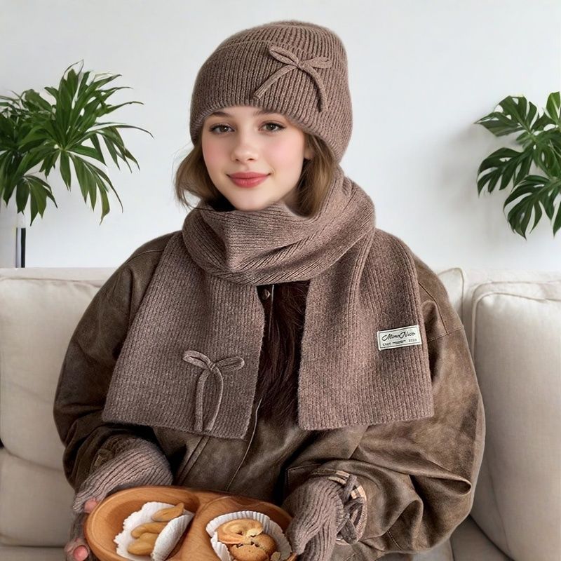Picture of 25 Years New Korean Woolen Hat Pure Color Scarf Gloves Hat Winter Warm and Cold-Proof Knitted Three-Piece Suit