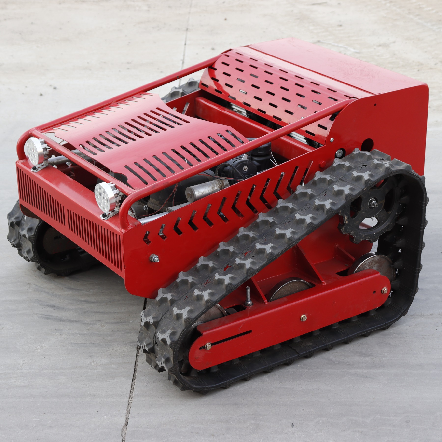 Picture of Export to the United States agricultural remote control lawn mower HT750 intelligent crawler orchard lawn mower lawn mower manufacturers