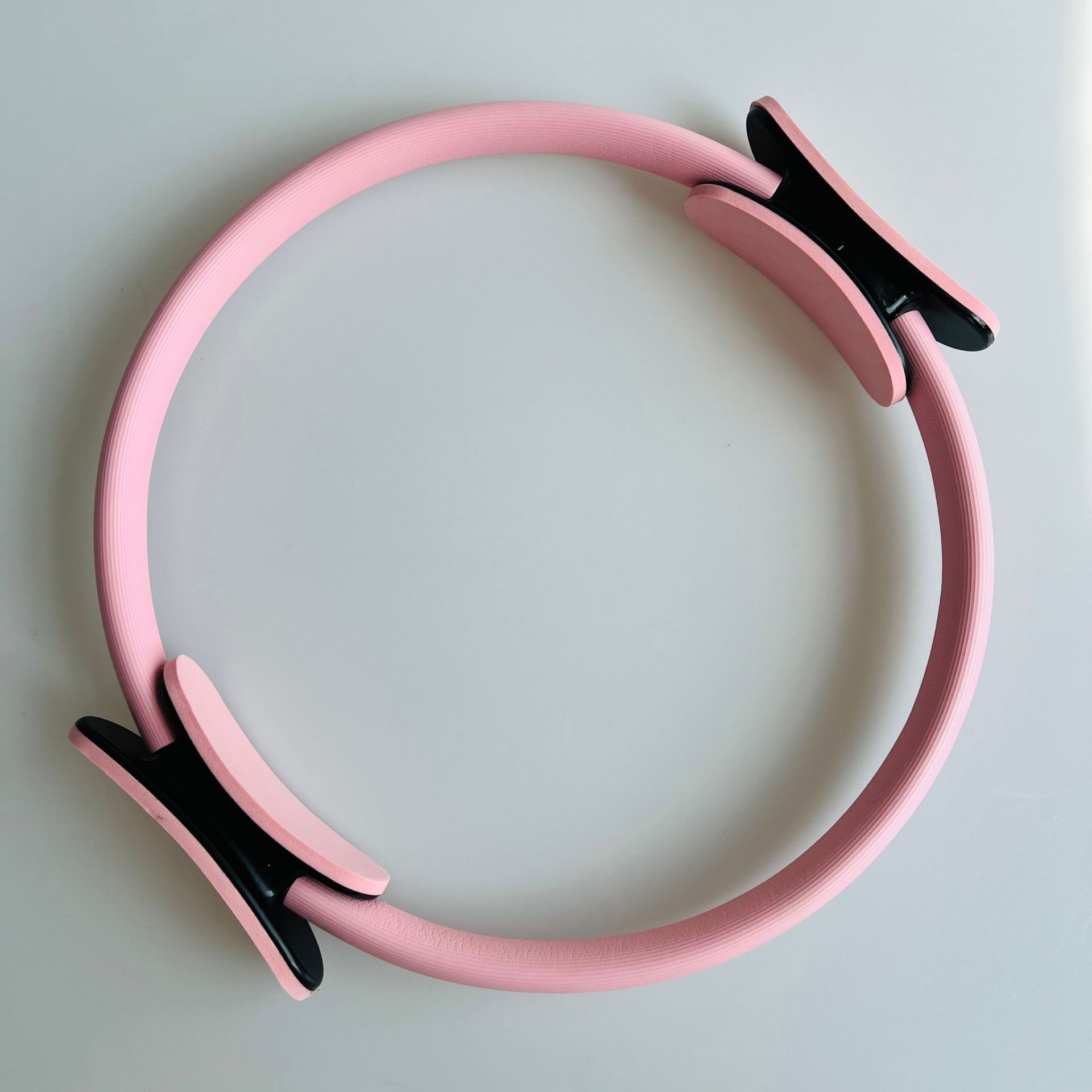 Picture of Cross-Border Supply of Pilates Circle, Fiberglass Resistance Circle, Yoga Slimming Circle, Slimming Leg Pelvic Floor Muscle Repair Trainer
