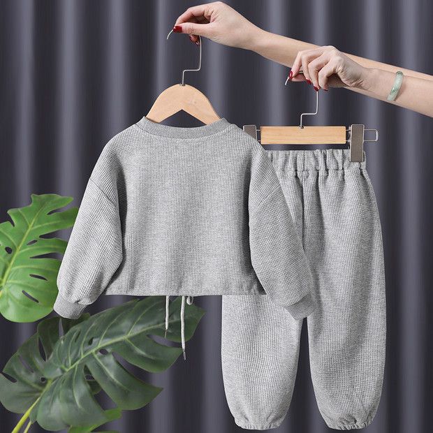 Picture of Girls Korean Style Bear Sweatshirt Set 2024 Spring and Autum New Style Kidsren's Style Cartoon Sweatshirt and Pants Two-Piece Set