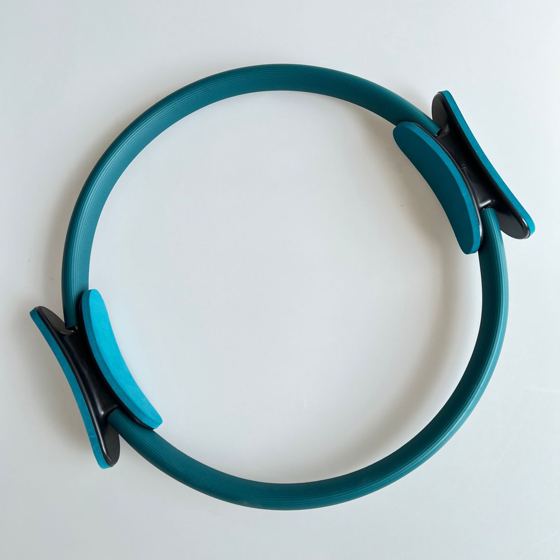 Picture of Cross-Border Supply of Pilates Circle, Fiberglass Resistance Circle, Yoga Slimming Circle, Slimming Leg Pelvic Floor Muscle Repair Trainer