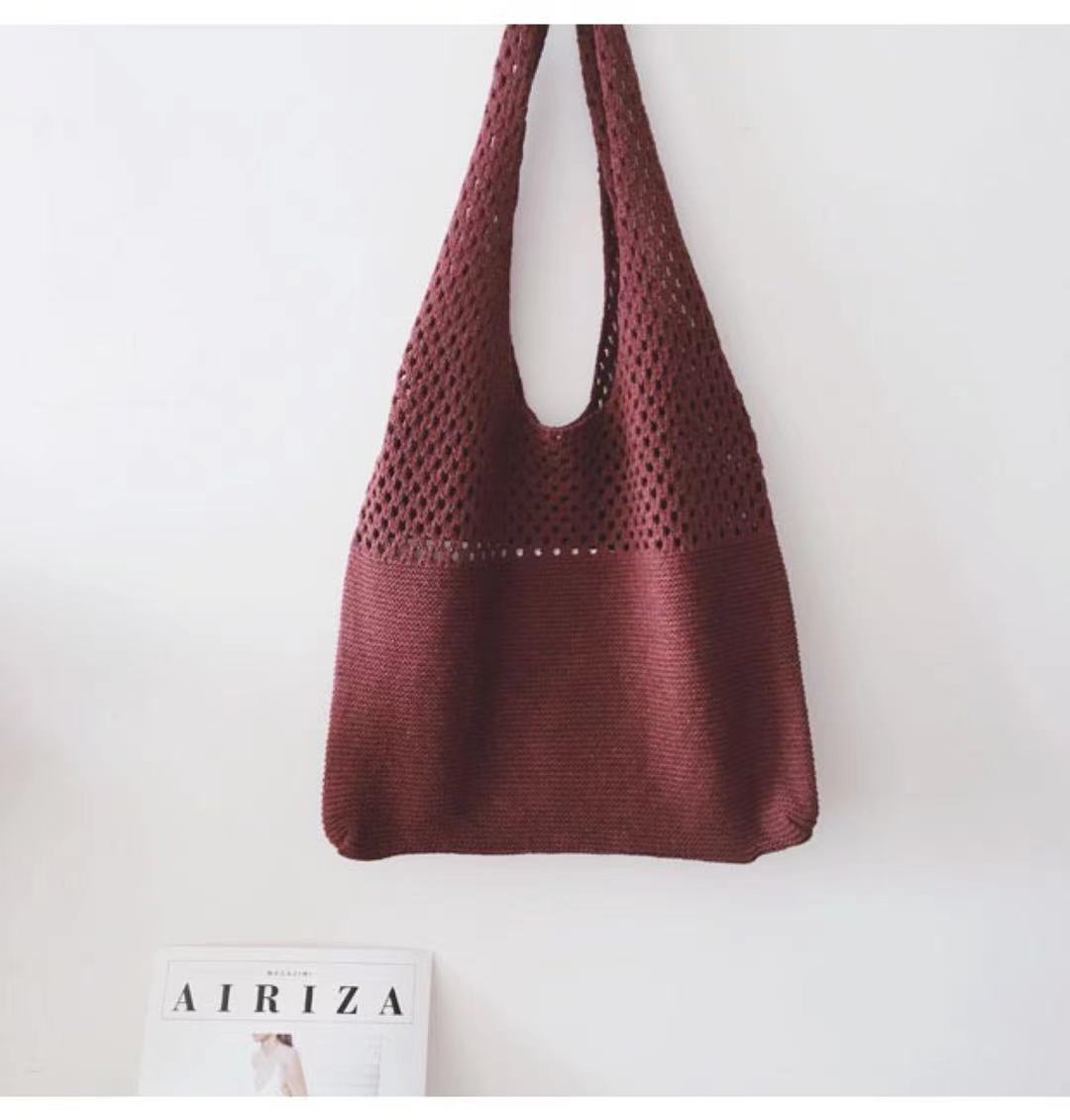 Picture of Cute Knitted Bags 2024 Fashion Hollow Handbags Fashionable and Easiest for Match Shoulder Bags Large Capacity Tote Bags Cross-Border