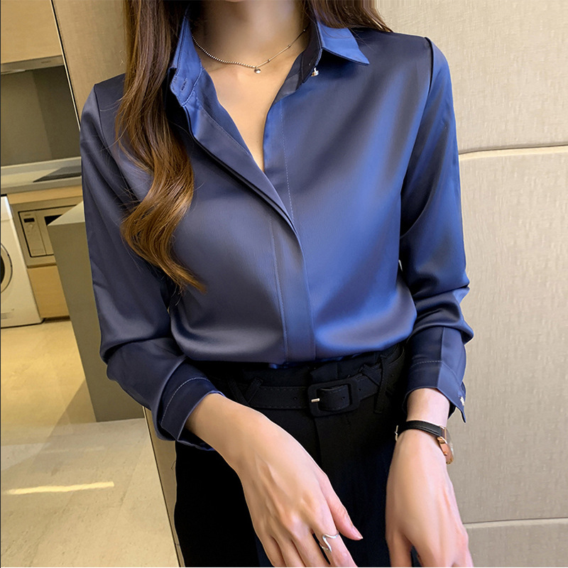 2025 Early Spring New Large Plate Simple Work Clothing Elegant Shirt Retro Hong Kong Style Long-Sleeved Satin Shirt Women's Top