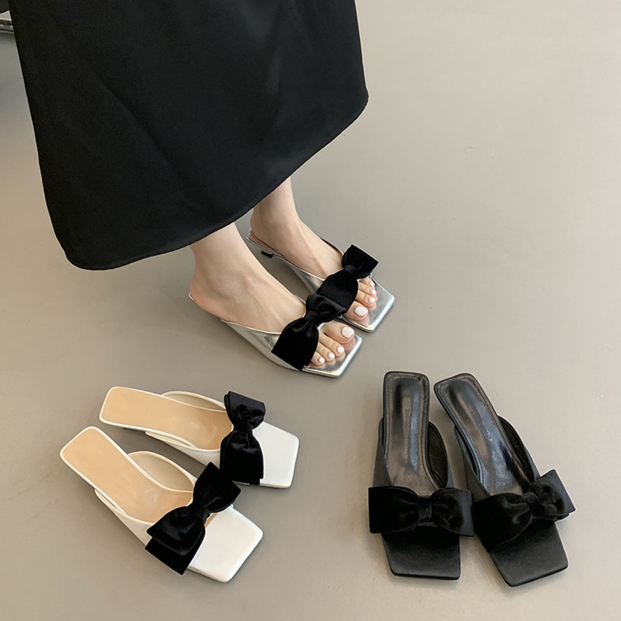 silver Bow Slippers Women's Summer Outer Wear Fashion 2024 Internet Celebrity with Skirt Flat Sandals and Slippers with Trendy Belt