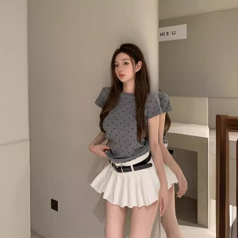 Picture of Retro Polka-Dot Round Neck Short-Sleeved T-Shirt for Women 2025 Summer Short Style Slim Fit Casual Student Top