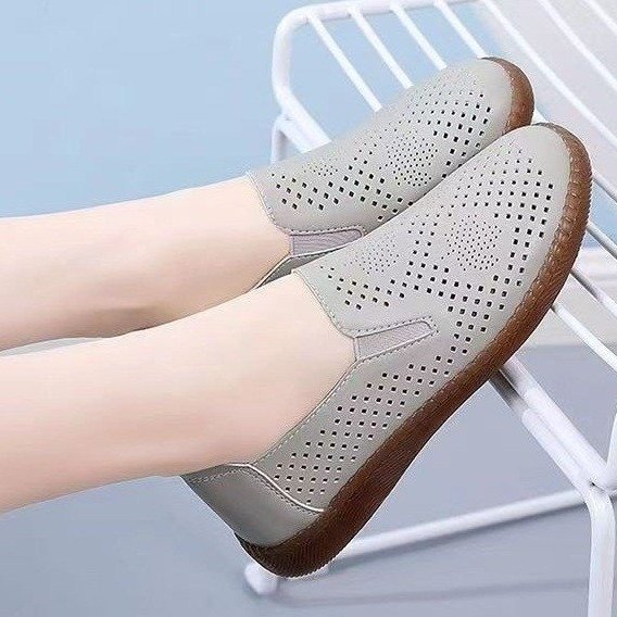 [Spot] Punched White Shoes Women's 2024 New All-match Lightweight Beef Tendon Soft Bottom Women's Shoes Casual Breathable Sports