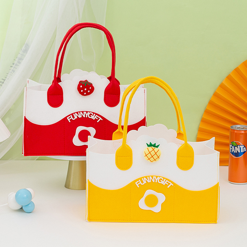 Cartoon felt tote bag gift bag baby birthday year old hand gift bag children gift bag lunch box bag wholesale