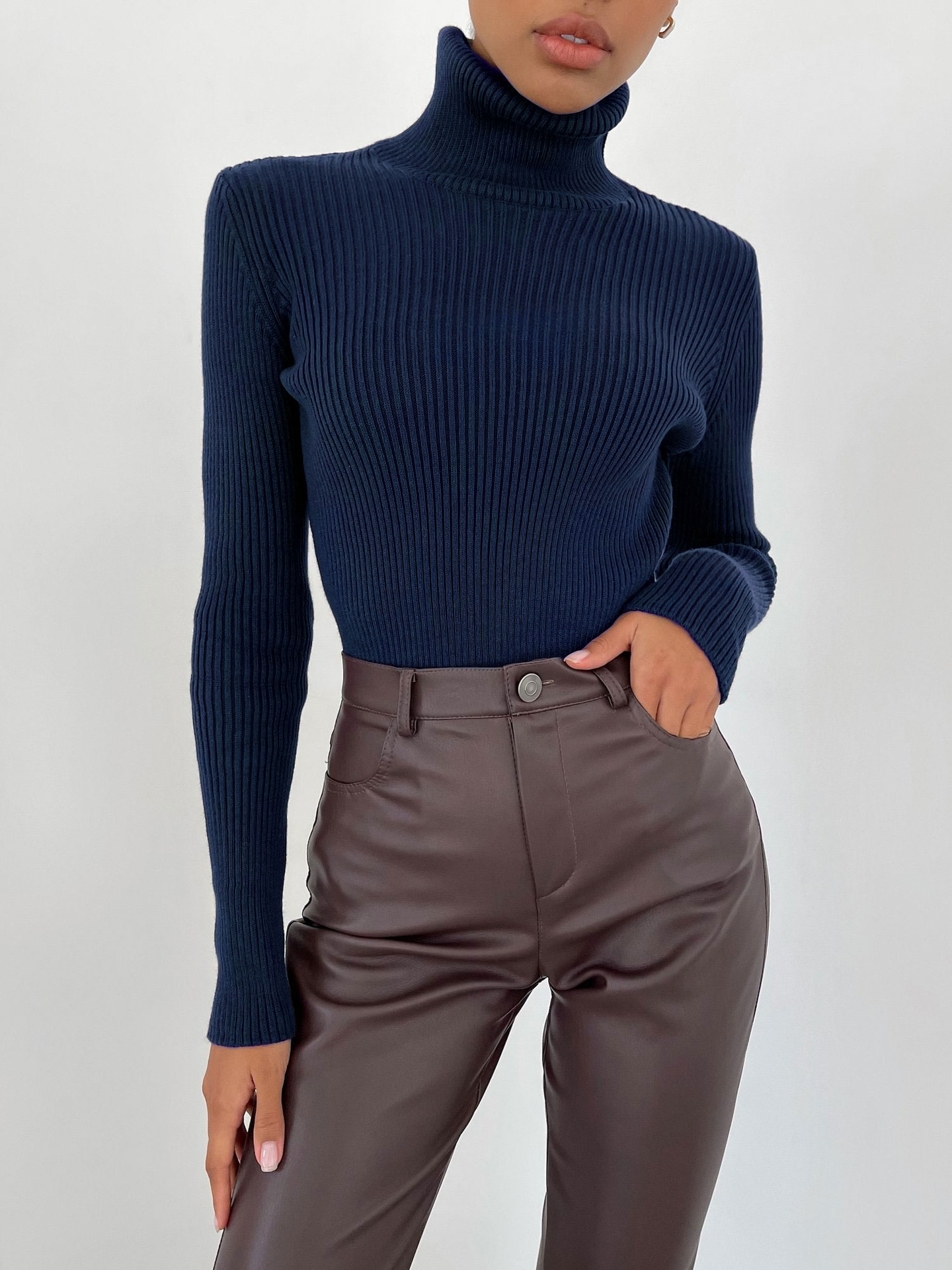 Picture of Cross-Border Turtleneck Knitwear Knitted Bottoming Shirt European and American 2025 Amazon Autumn Knitwear Turtleneck Pullover Knitwear for Women