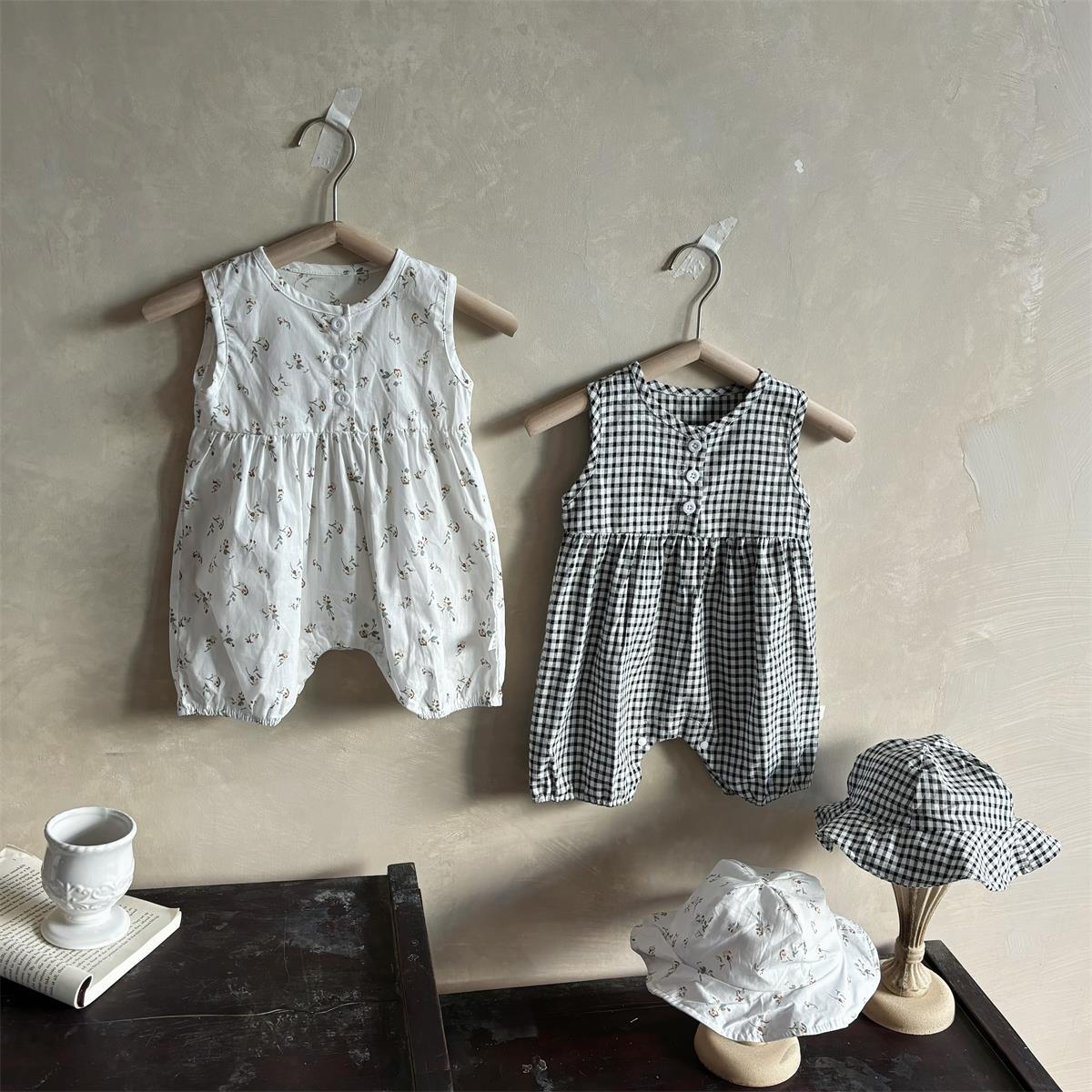 Girls' Summer Korean-style Floral Plaid Sleeveless Jumpsuit Baby's Open Buckle Bag Fart Out-of-the-way Crawling Wear with Thin Hat