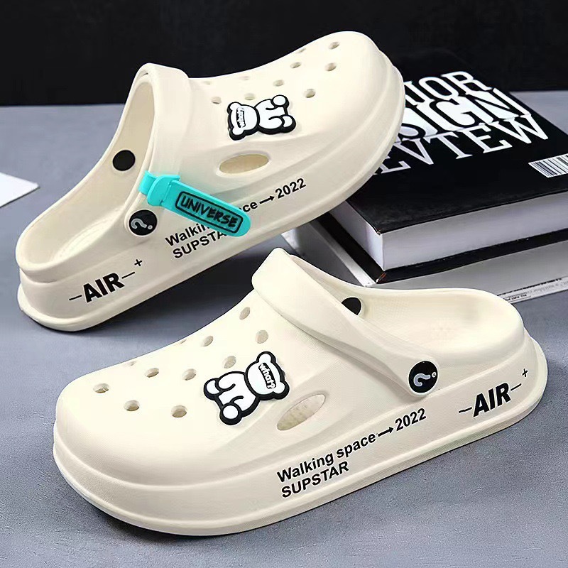 Douyin beach cartoon hole shoes non-slip soft sole fashion Internet celebrity stepping on feeling nurse tou tou versatile shoes wholesale