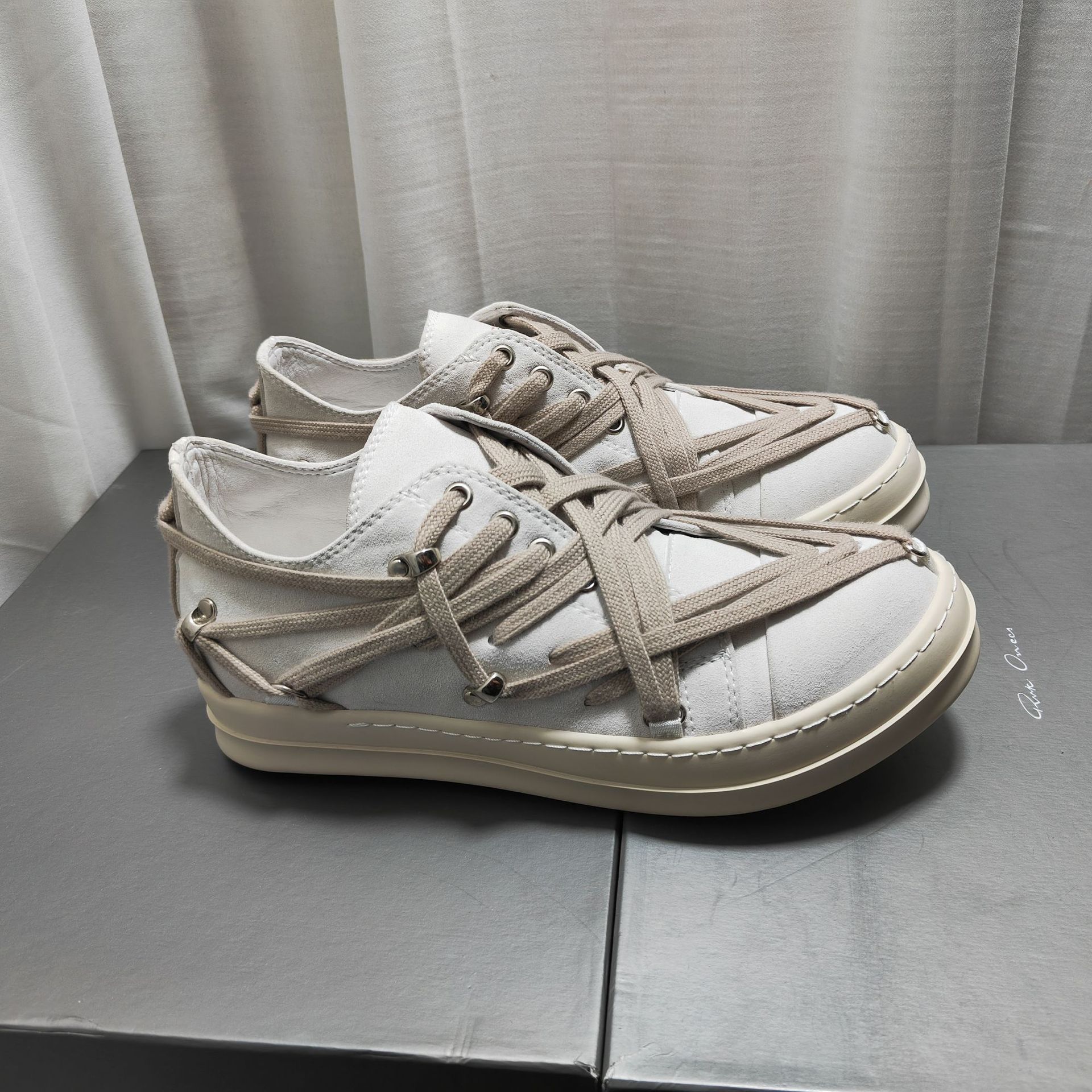 25 Years of Spring & Fall New Style Strappy Five-Pointed Star Fashionable Versatile White Shoes for Couples Nubuck Leather Low-Cut Sneakers for Men
