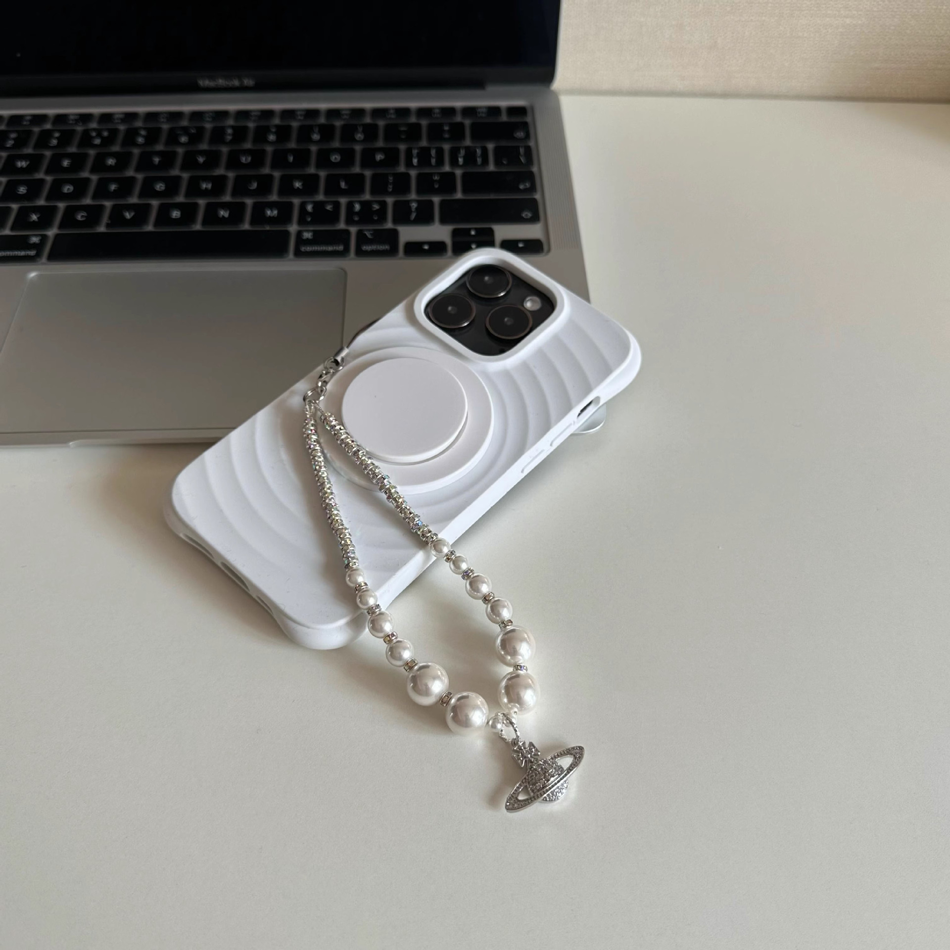 Mobile Phone Hanging High-grade Pearl Beaded Ins Mobile Phone Chain Super Flash Diamond Keychain All-match Saturn Pendant