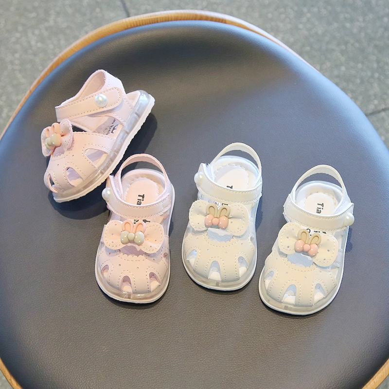 Girls Sandals 2025 Summer New Princess Shoes Soft Bottom Baby Shoes Fashion Korean Hollow Toe Beach