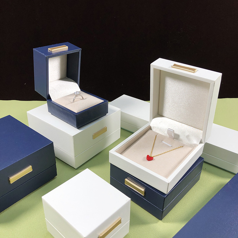 Metal Brand Japanese White Jewelry Box Advanced Pearl Jewelry Packaging Box Necklace Box Ring Box Bracelet Box New