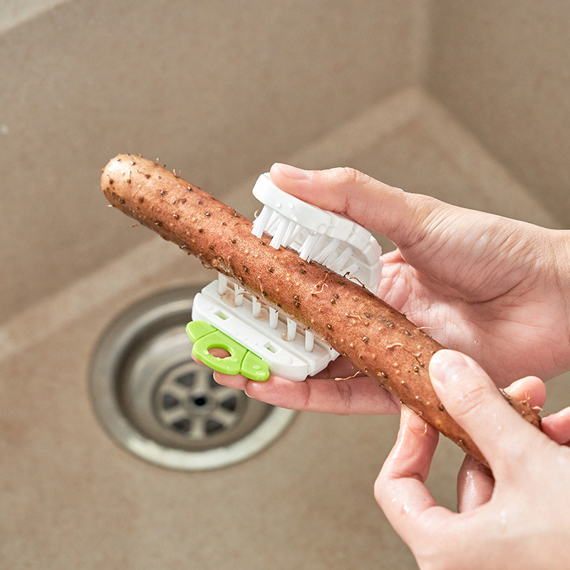 Japanese-style carrot fruit and vegetable cleaning brush flexible vegetable cleaning artifact kitchen fruit multi-function vegetable washing brush