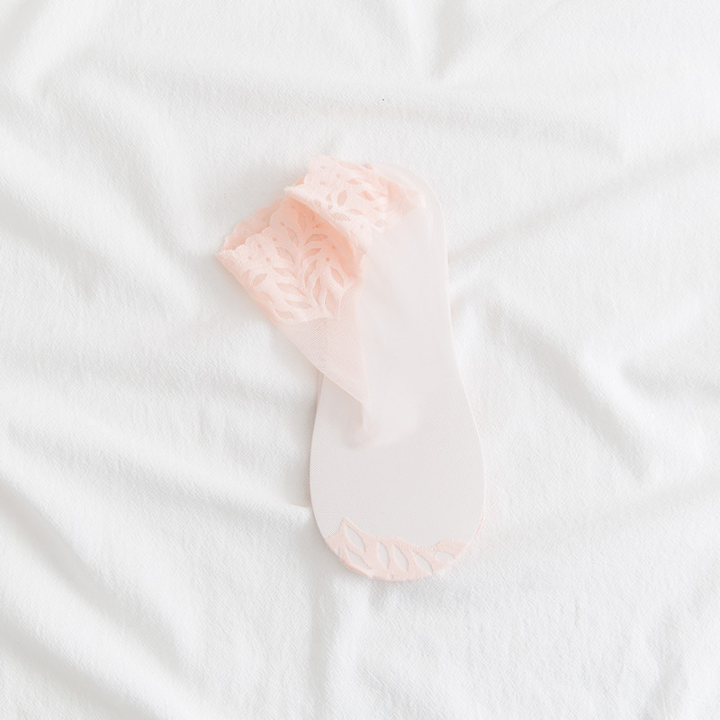 Picture of New lace short socks thin cotton mid-tube stockings spring and summer sweat-absorbent non-slip invisible boat socks ladies socks