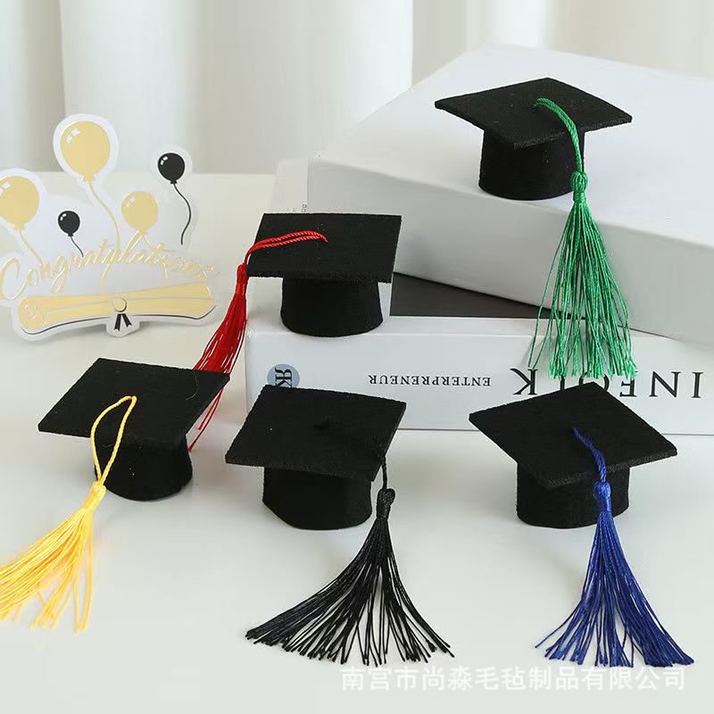 Felt Mini Graduation Season Doctor Hat Graduation Cake Decoration Flower Decoration Wine Bottle Doll Graduation Decoration
