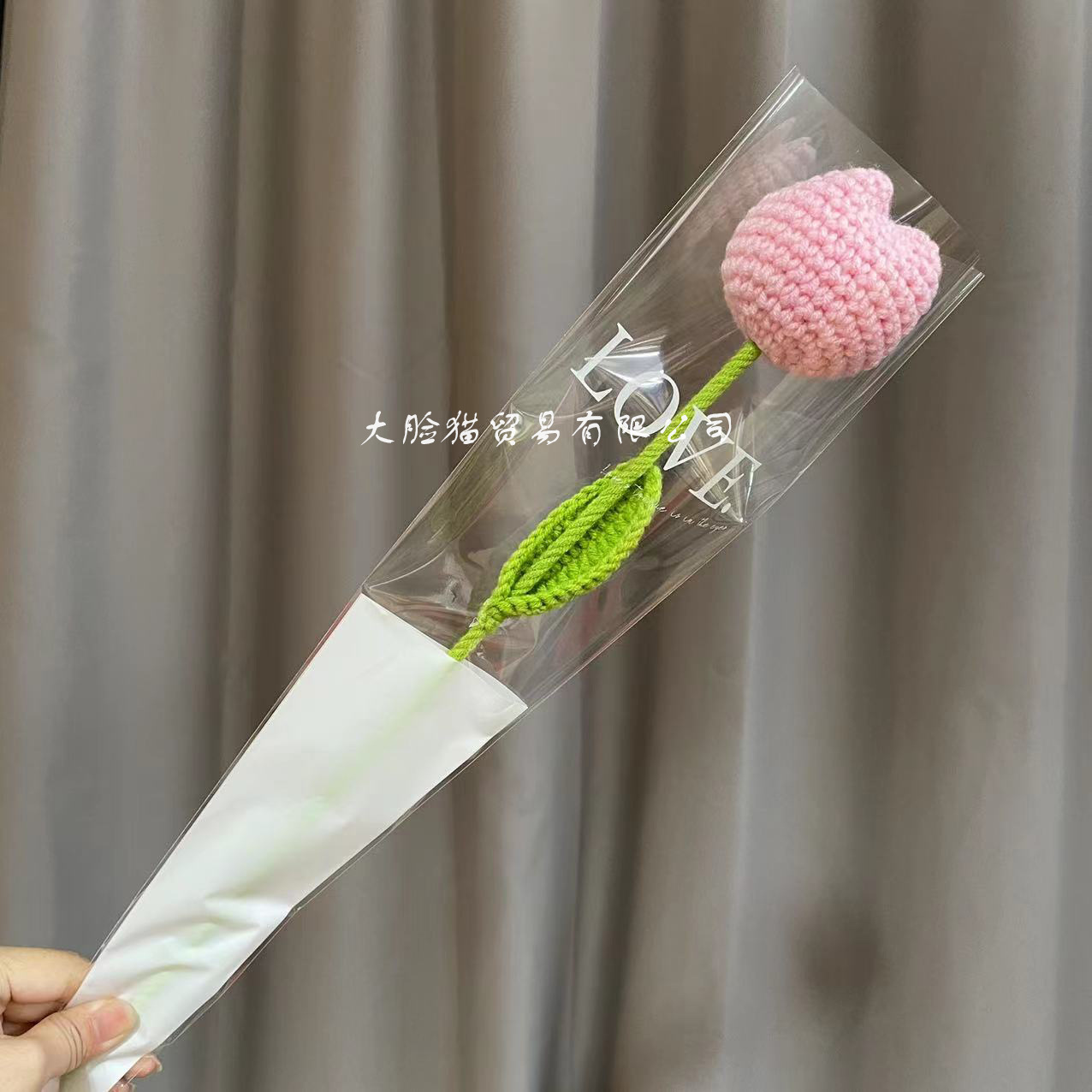 Picture of Finished Hand-Knitted Rose Artificial Flower Knitting Flower Handmade Flower DIY Wool Knitting Homemade Crochet Bouquet