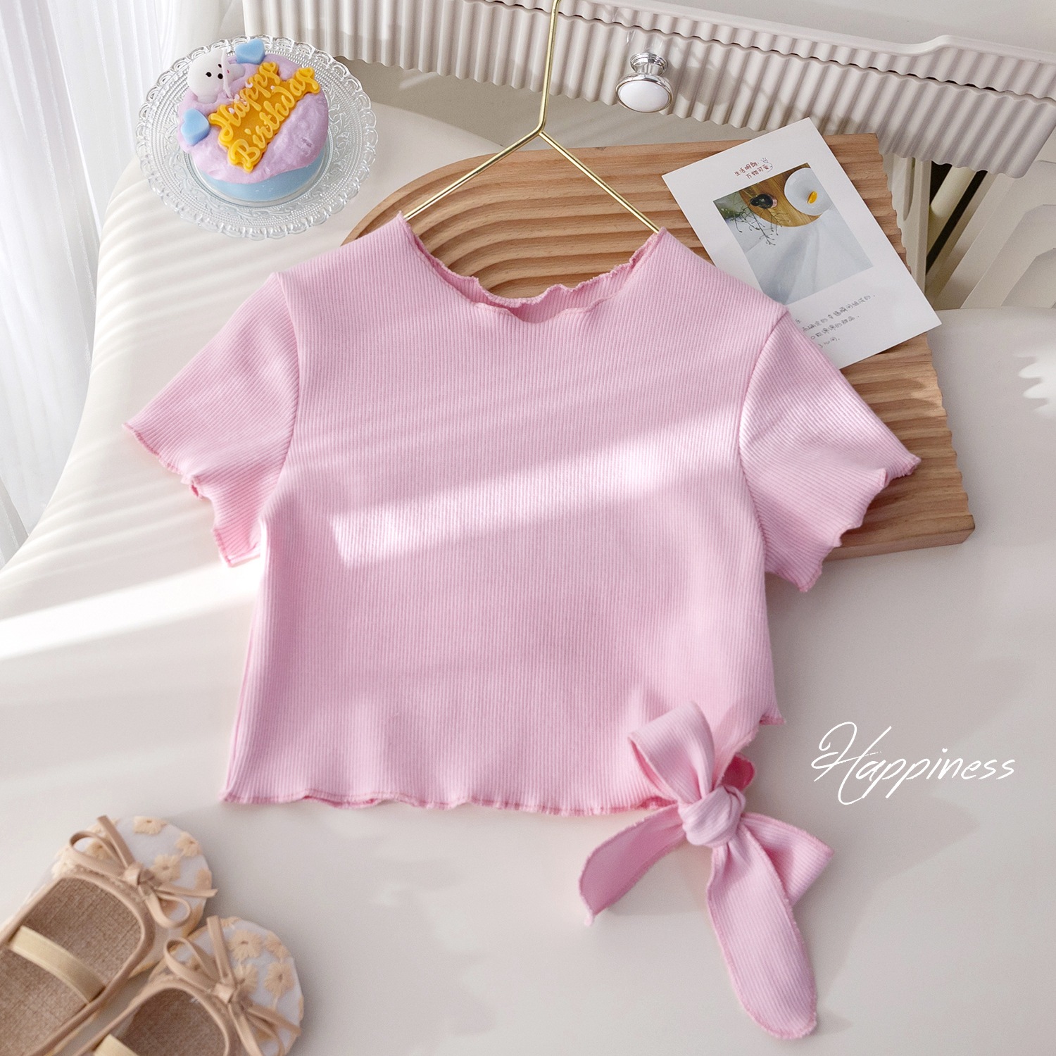 Picture of Girls' Summer suit Korean-style Fungus Lace Bow Short-sleeved T-shirt Western-style Lace Floral Pant Skirt Two-piece Set