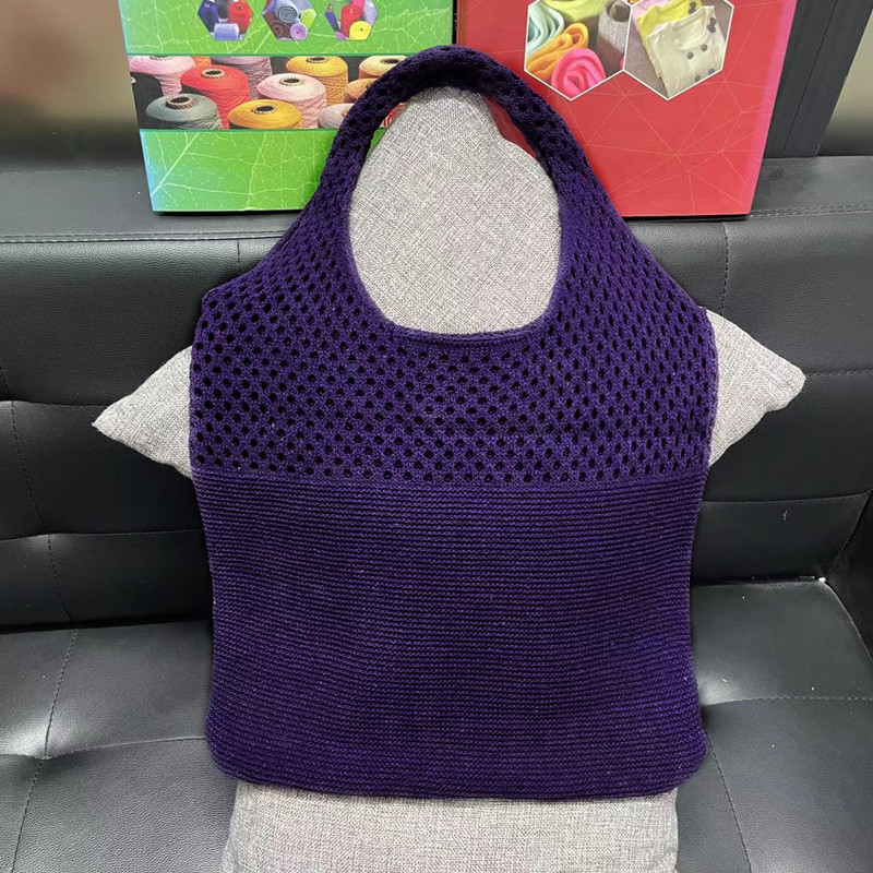 Picture of Cute Knitted Bags 2024 Fashion Hollow Handbags Fashionable and Easiest for Match Shoulder Bags Large Capacity Tote Bags Cross-Border