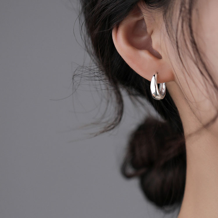 Plain Hoop Earrings Silver Needle Earrings Hoop Women's Ear Bone Nails 2025 New Trendy Cool Style Earrings Ear Buckle Earrings Summer