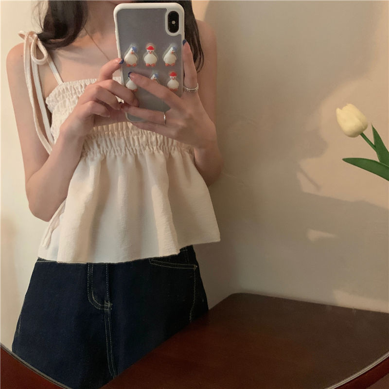 Picture of Sweet and Fresh Suspender Top for Women with Summer Design, Niche Outer Wear, Super Popular Popular Age-Reducing Sleeveless Vest