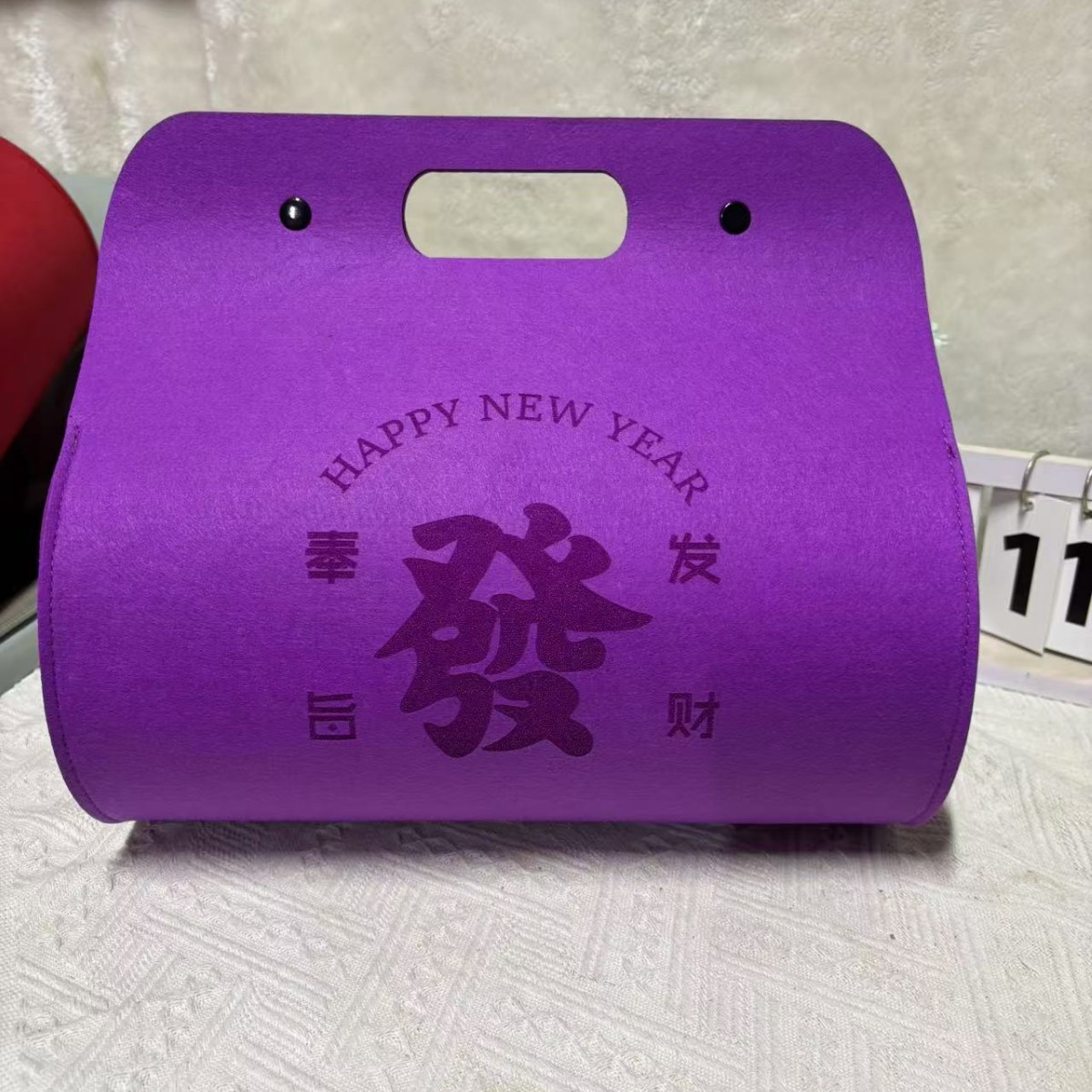 New Year New Fashion Cylinder Handbag Felt Storage Gift Box High-end Gift Bag Spring Festival Creative Gift Bag