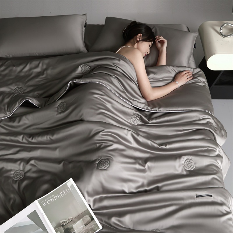 Picture of Class A Lyocell Fiber Tencel Summer Quilt Four-piece Superior Air-conditioning Quilt Summer Cool Quilt Core Machine Washable Thin Quilt