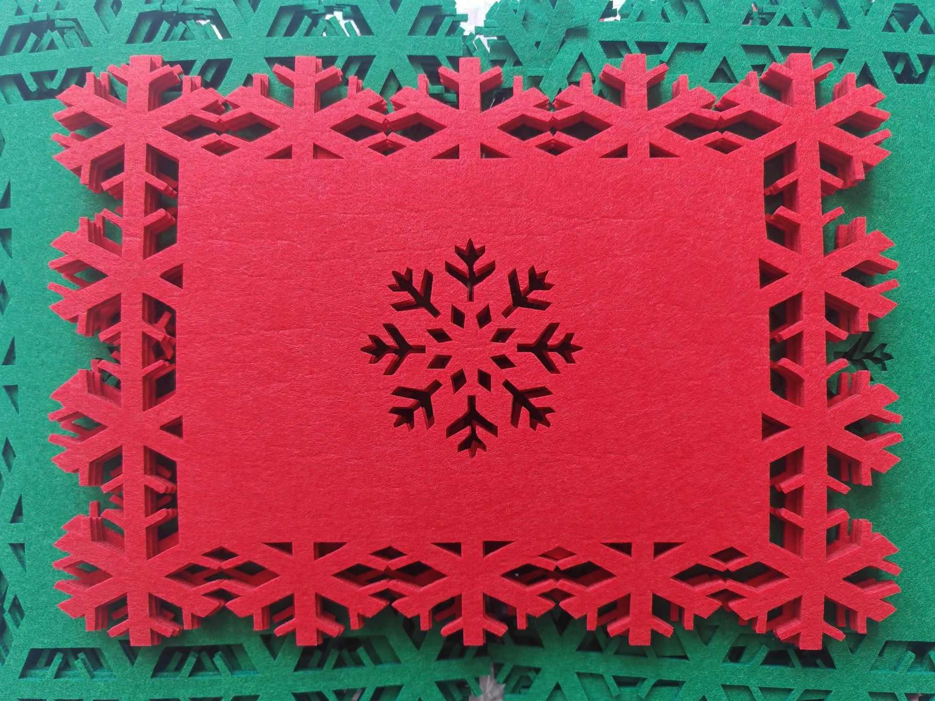 Picture of Cross-border supply felt meal coasters Christmas table decorations creative hollow non-slip thermal insulation felt table mat