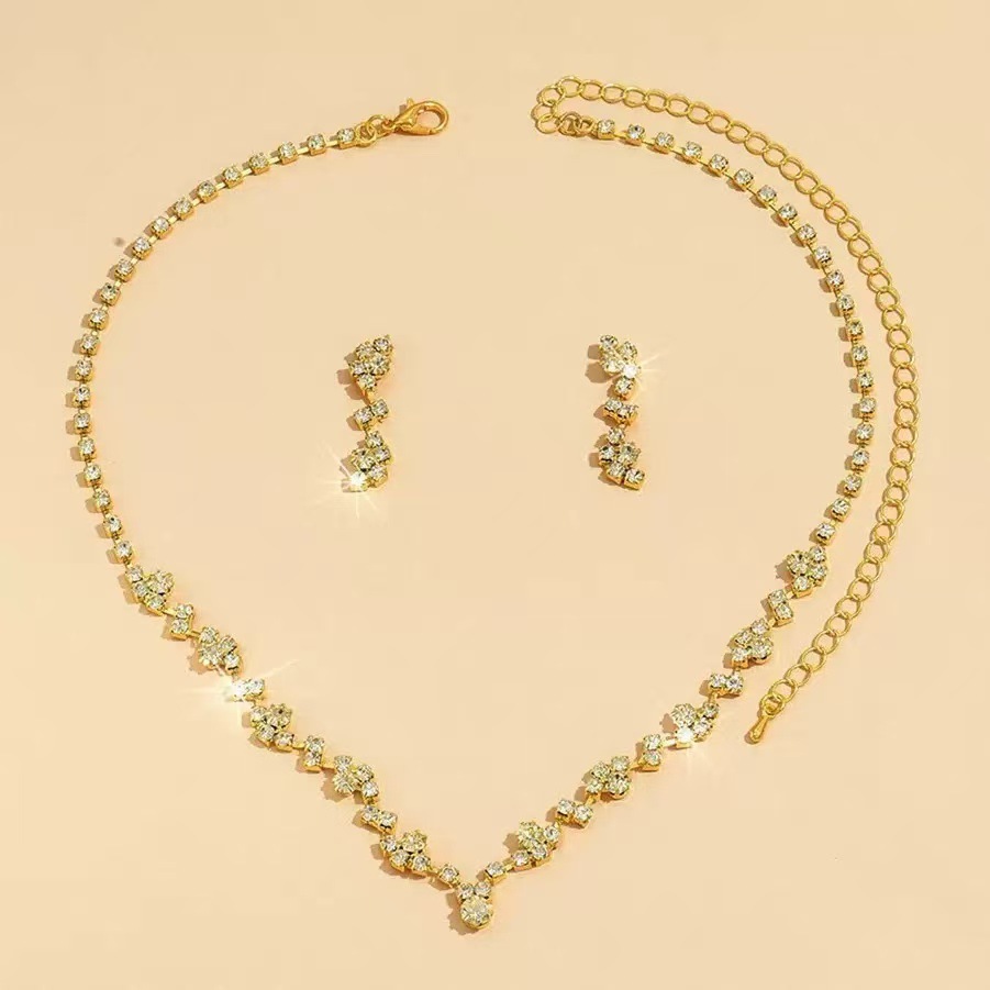 Picture of Cross-border Explosions European and American Fashion Elegant Flash Diamond Necklace Earrings suit Bridal Jewelry Women's Wedding Accessories 4867